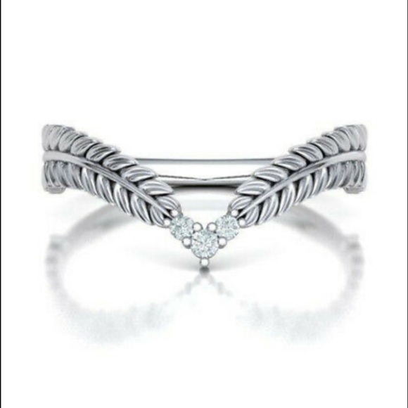 Jewelry - Gorgeous 925 Silver Rings White Sapphire Ring